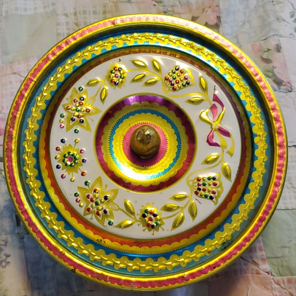 Baret Ware Art Grace Container